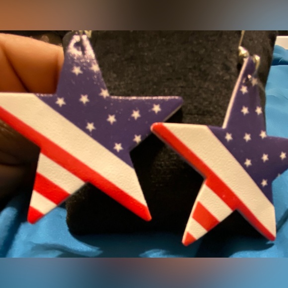 Patriotic Faux Leather Star Earrings-Perfect for Memorial Day and 4th of July - Picture 5 of 8